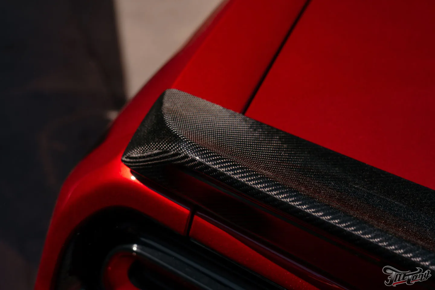 Вспомним большой проект по Dodge Challenger Hellcat?